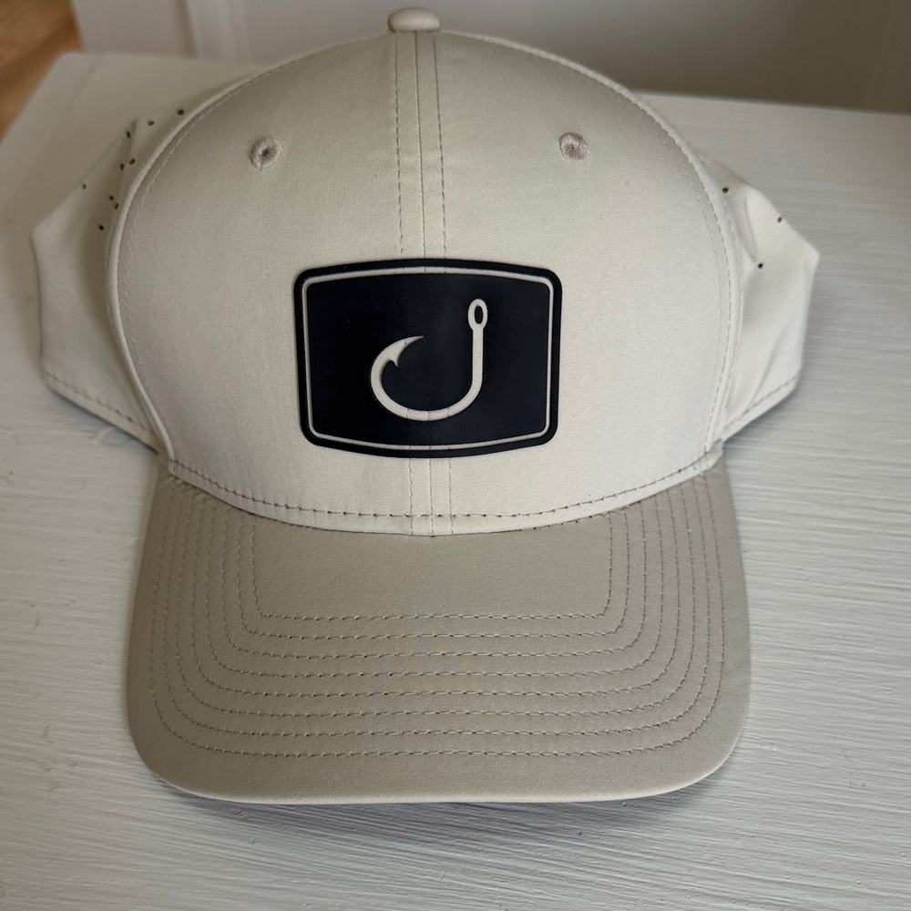 NWT AVID Pro Fishing Hook Patch Adjustable Hat.
